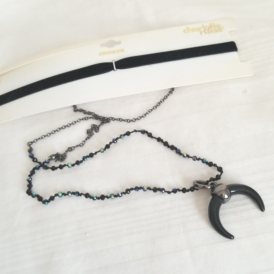 New Black Velvet Choker Bead Crescent Moon Iridescent Necklace 13$
